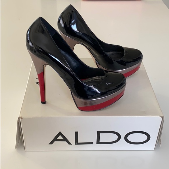 Pumps - Picture 2 of 3